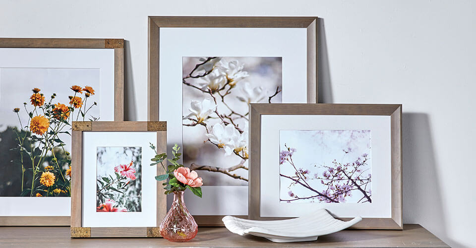 We have a variety of tabletop frames for every style.