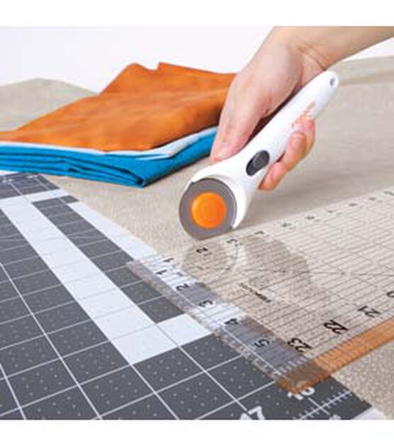 Fiskars Fabric Cutting Set, , hi-res, image 8