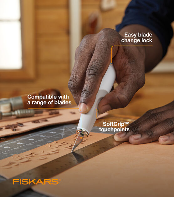 Fiskars DIY Heavy duty Easy Change Detail Knife, , hi-res, image 3