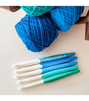 Susan Bates Crystalites Acrylic Crochet Hooks