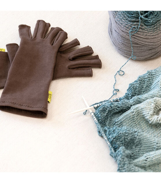Dritz Crafters Comfort Glove, 1 Pair, Medium, , hi-res, image 3