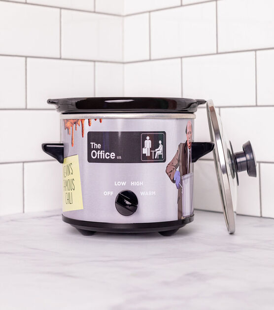Uncanny Brands The Office 2qt Slow Cooker- Cook Kevin's Famous Chili, , hi-res, image 4