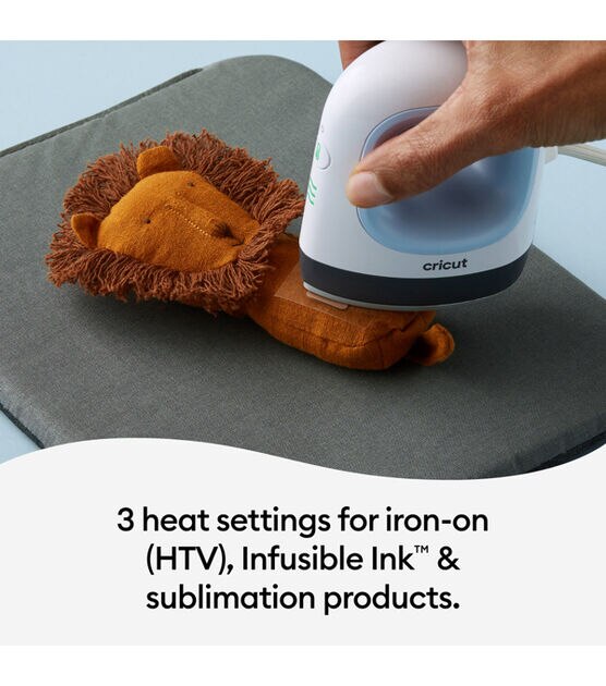 Cricut Joy - Smart Iron On Bundle - Includes Cricut Joy, EasyPress Mini  Heat Press, Heat Press Mat, 5-Piece Tool Set & Smart Iron On HTV 2f Roll,  Gold