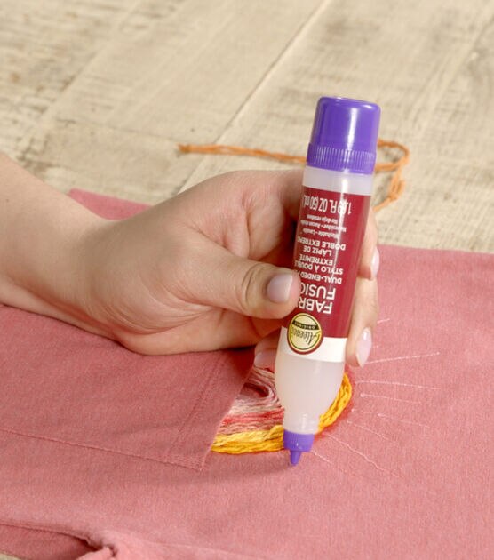 Aleene's Fabric Fusion Adhesive Pen - The Sewing Place