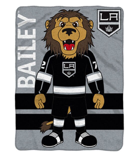 Uncanny Brands Los Angeles Kings Bailey 60” x 80” Plush Blanket