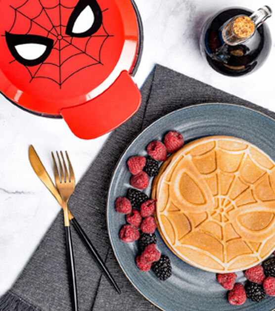 Uncanny Brands Marvel Spiderman Waffle Maker, , hi-res, image 7
