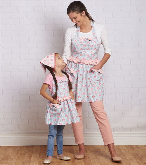 Bernat Aprons For Mom And Me Pattern