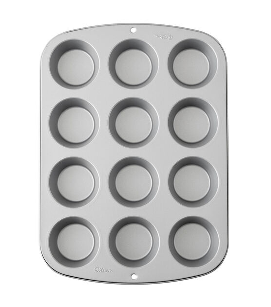 Wilton Muffin Pan, 12 Cup