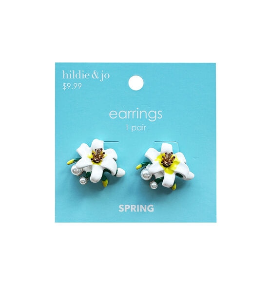 1" Spring White Flower Earrings by hildie & jo