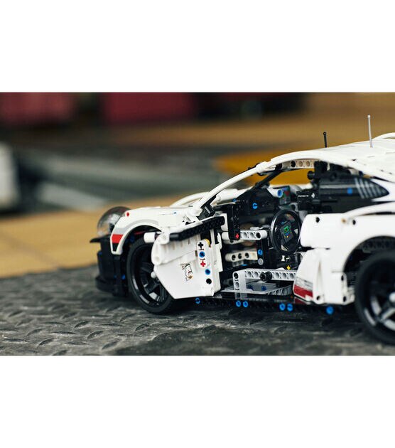 LEGO Technic Porsche 911 RSR Set 42096 - US