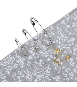 White Polka Dot Magnetic Needle Case by Top Notch by Top Notch | Joann x  Ribblr
