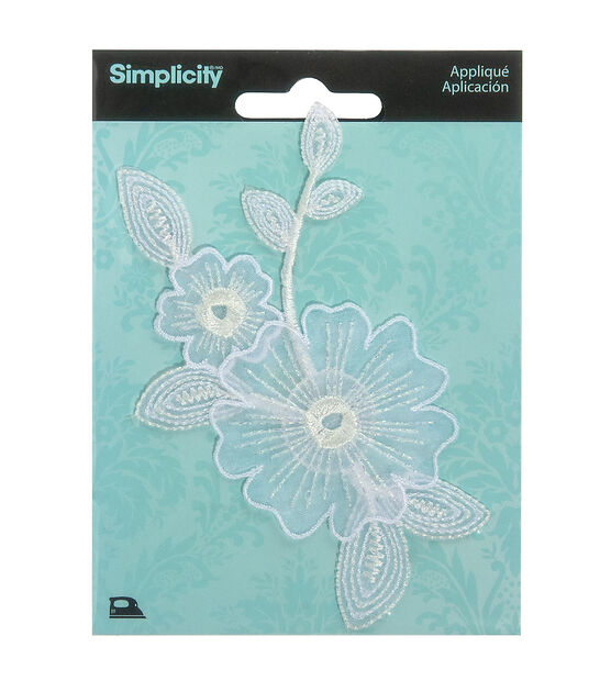 Simplicity 3.5" x 4" White Flowers Iron On Patch