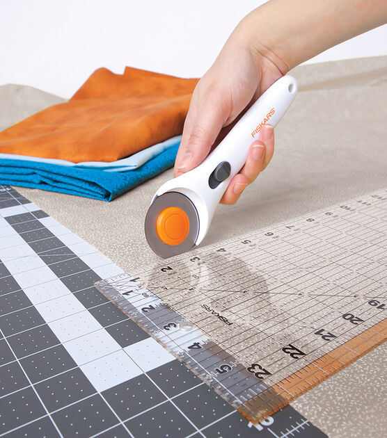 Fiskars Fabric Cutting Set, , hi-res, image 3