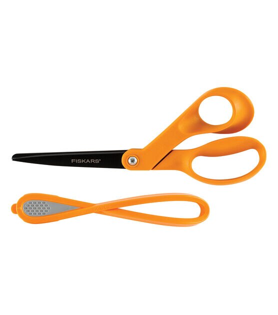 Scissors Matter – Your Best Weapon For Holiday Gift Wrapping