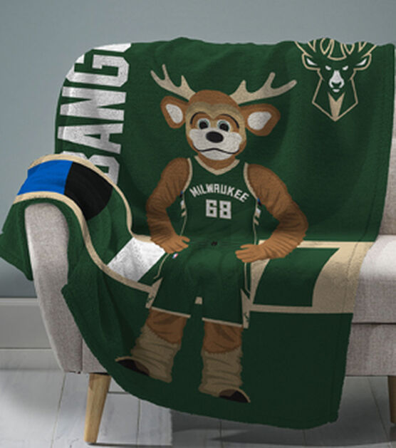 Uncanny Brands Milwaukee Bucks Bango 60” x 80” Plush Blanket, , hi-res, image 2