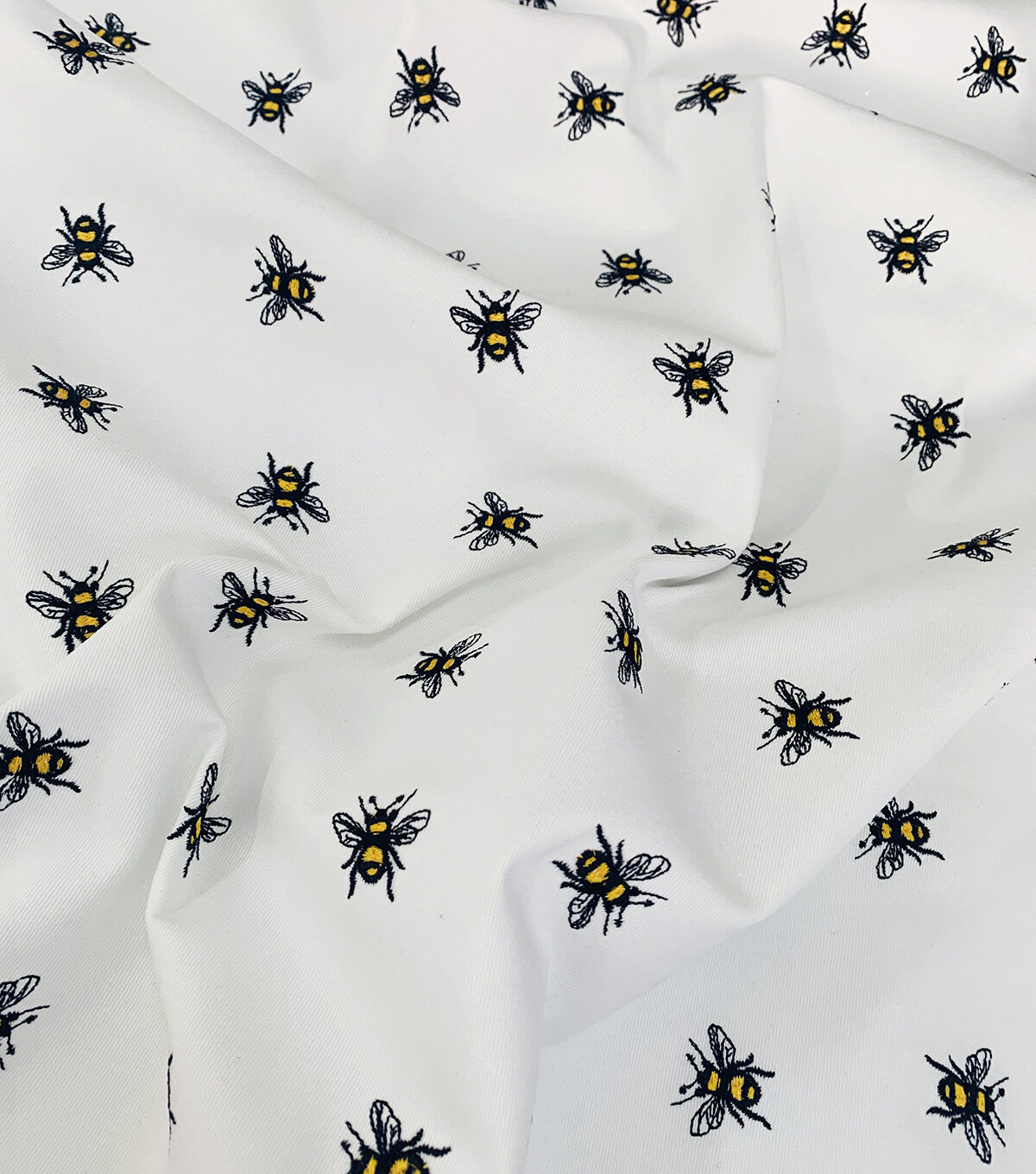 Denim Fabric White AC Dull Lungi Viscose Lungi Mundu Dhoti Soft Lungi for  Men Free Size (Size - 2.05 Meter's) : Amazon.in: Clothing & Accessories