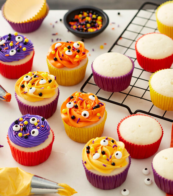 Eye Spy Halloween Cupcakes, image 2