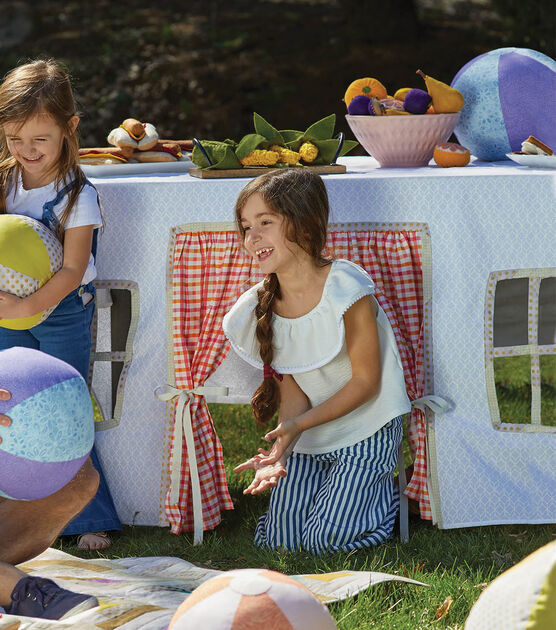 Tablecloth Fort