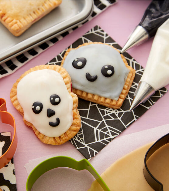 Happy Halloween Hand Pies, image 4