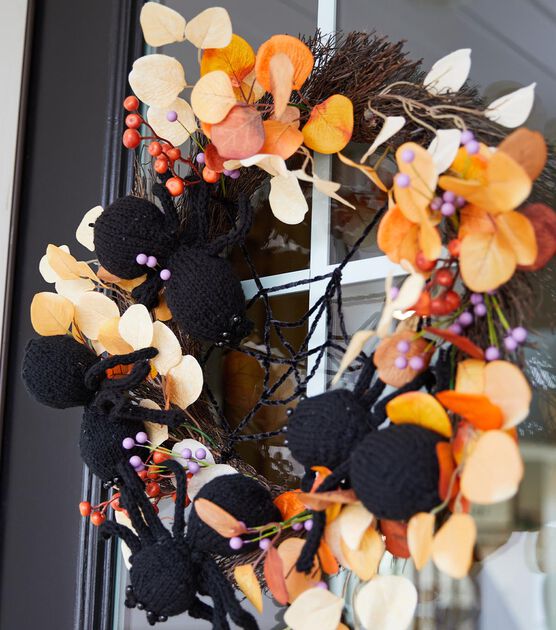 Halloween Knitted Spiders Wreath, image 2