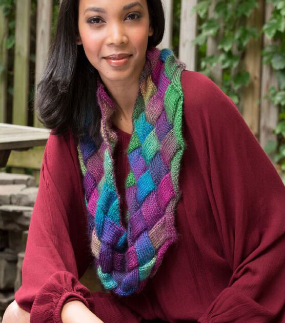How To Make A Red Heart Entrelac Knit Cowl