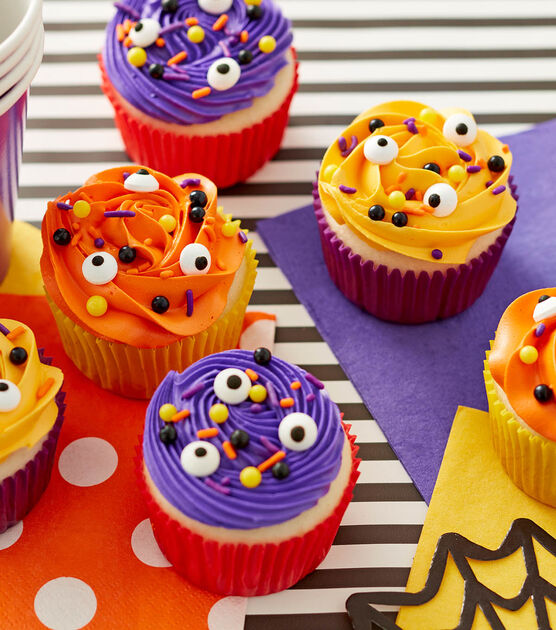 Eye Spy Halloween Cupcakes