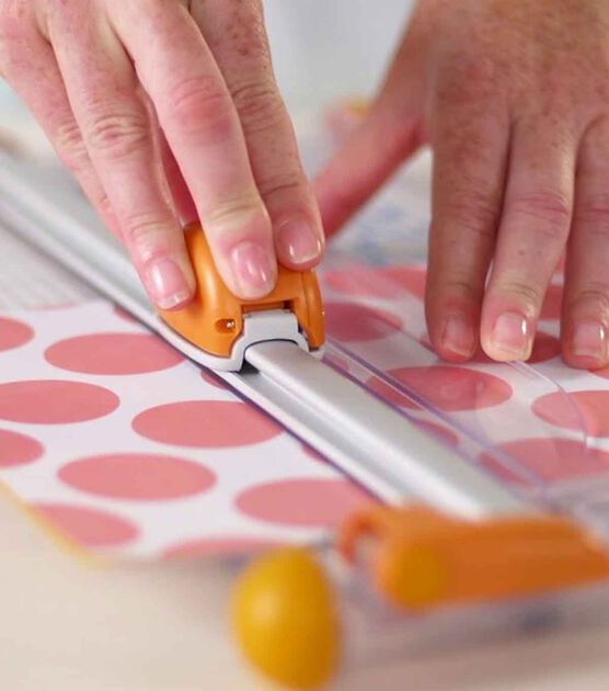 Fiskars Paper Trimmers Overview Video, image 1