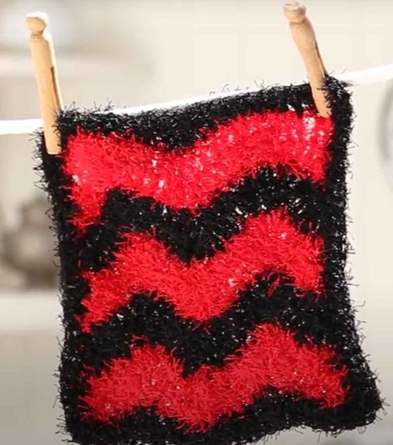 Fun Kitchen And Bath Projects With The Vibrant Scrubby Yarn By Red Heart, image 1