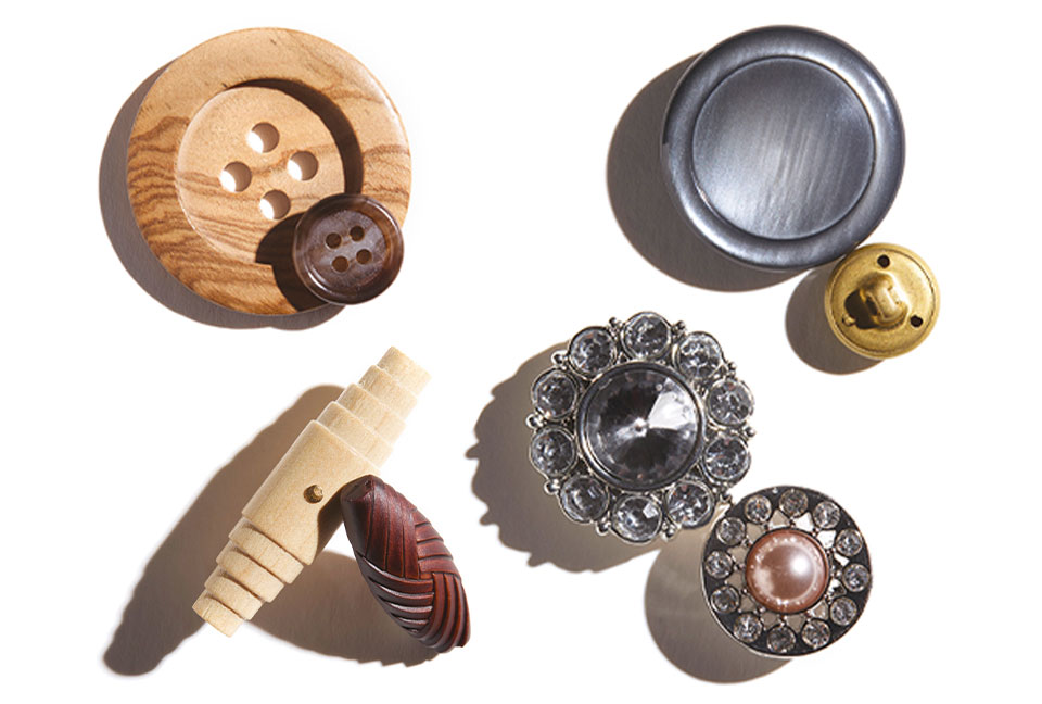 Bargain Deals On Wholesale clothes button press For DIY Crafts And Sewing 