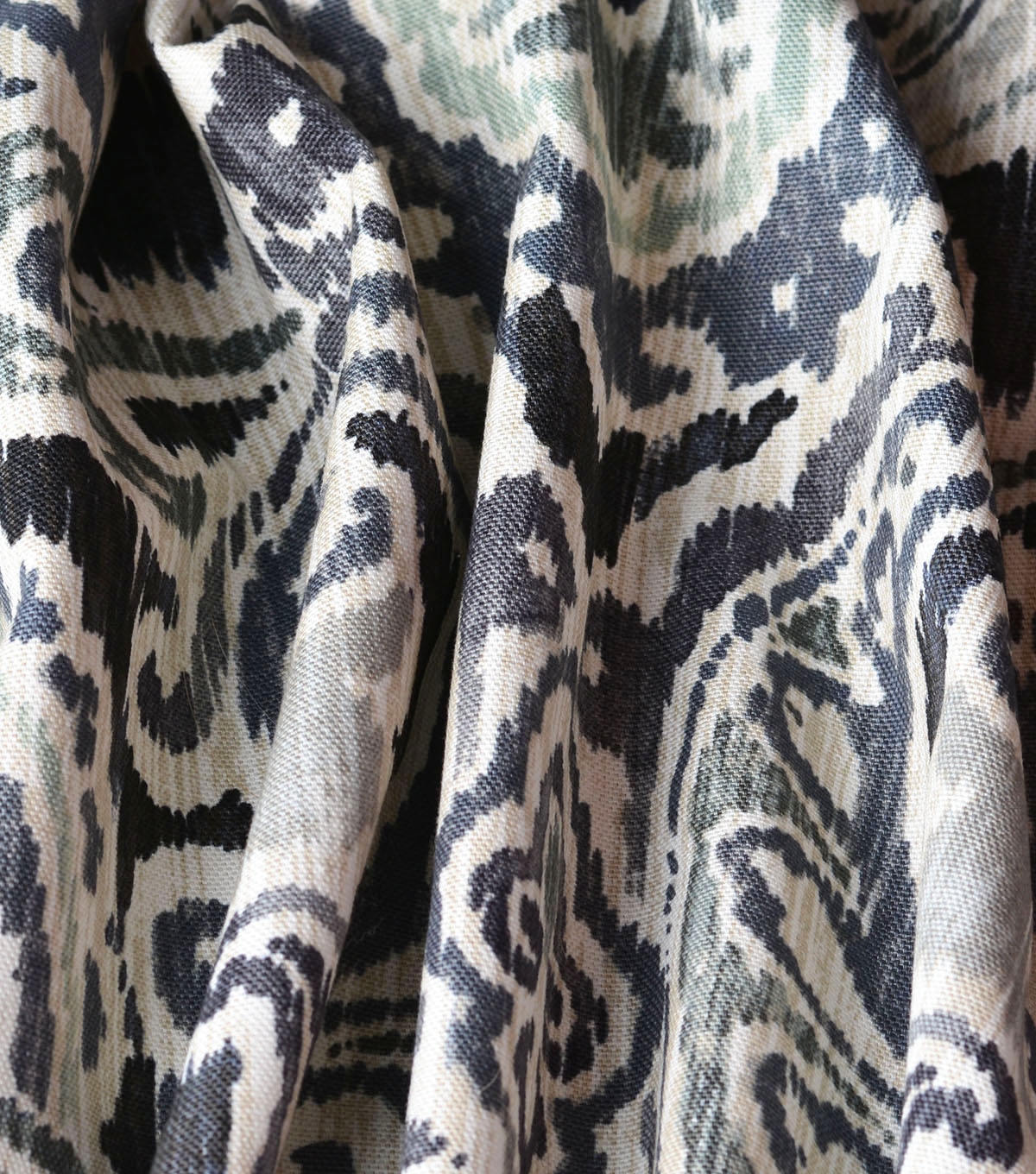 Waverly Upholstery Decor Fabric-Artesanias Ikat Graphite | JOANN