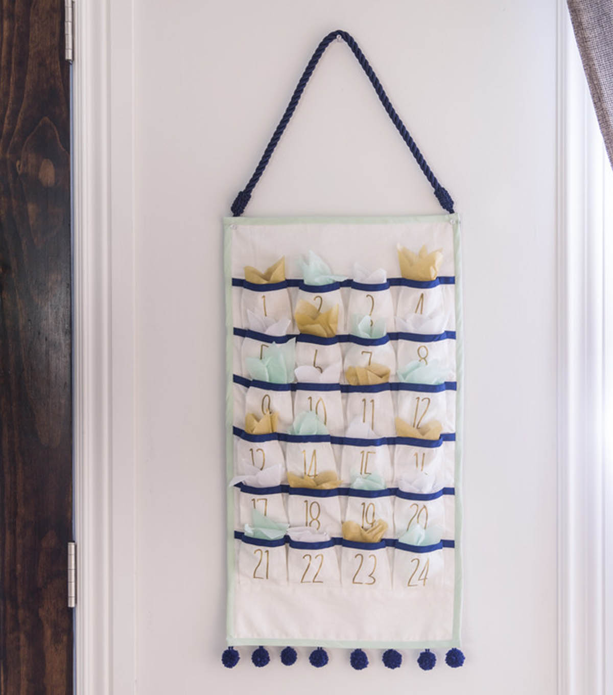 How To Make A Christmas Advent Calendar Joann How To Make A Christmas Advent Calendar