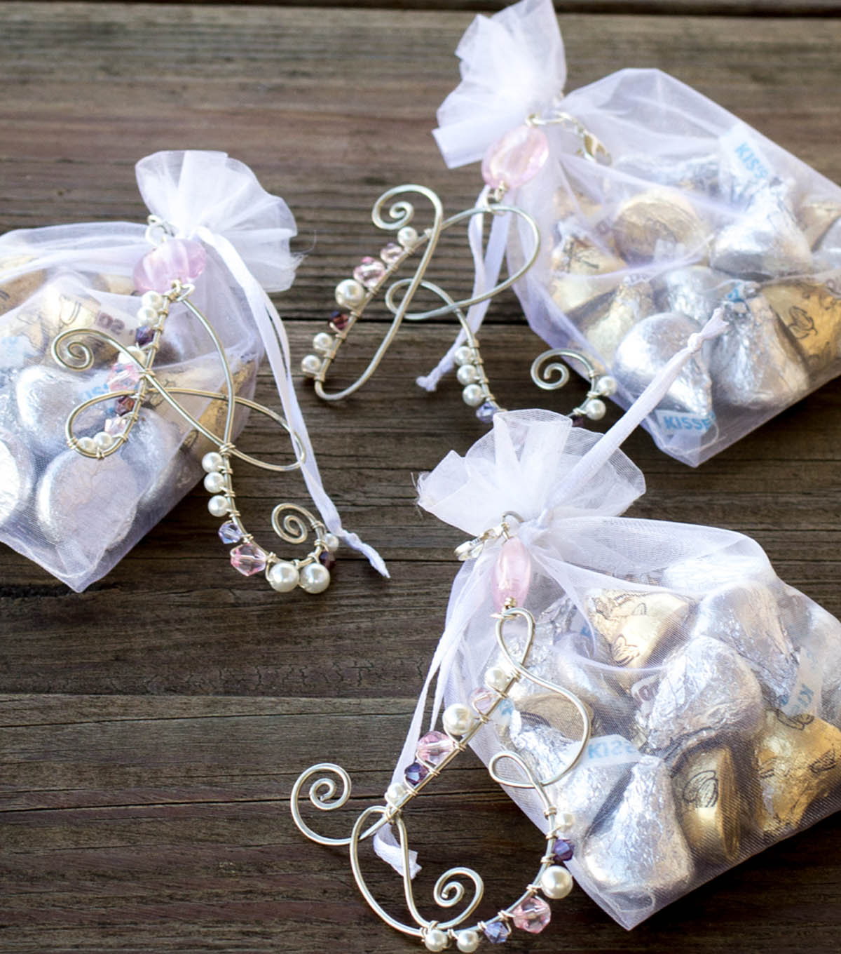 Make Beaded Monogram Wedding Favors Joann Make Beaded Monogram Wedding Favors