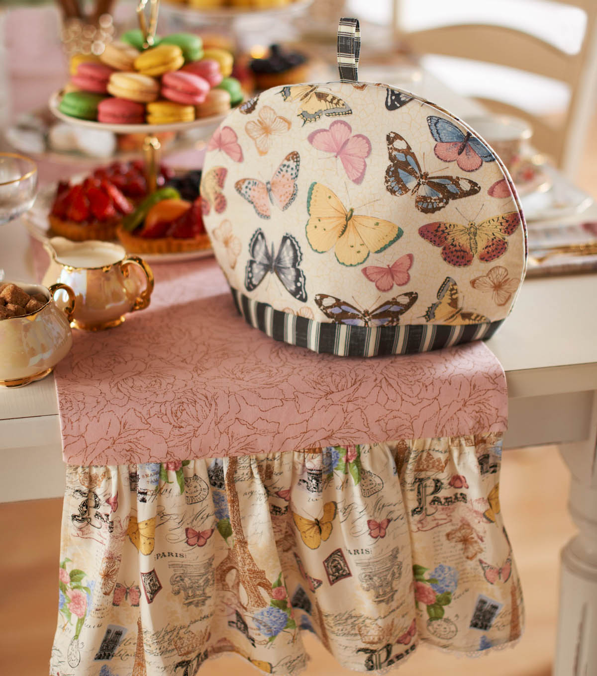 Party Bunting Cotton Fabric Tea Party Craft Quilting Upholstery Fabric